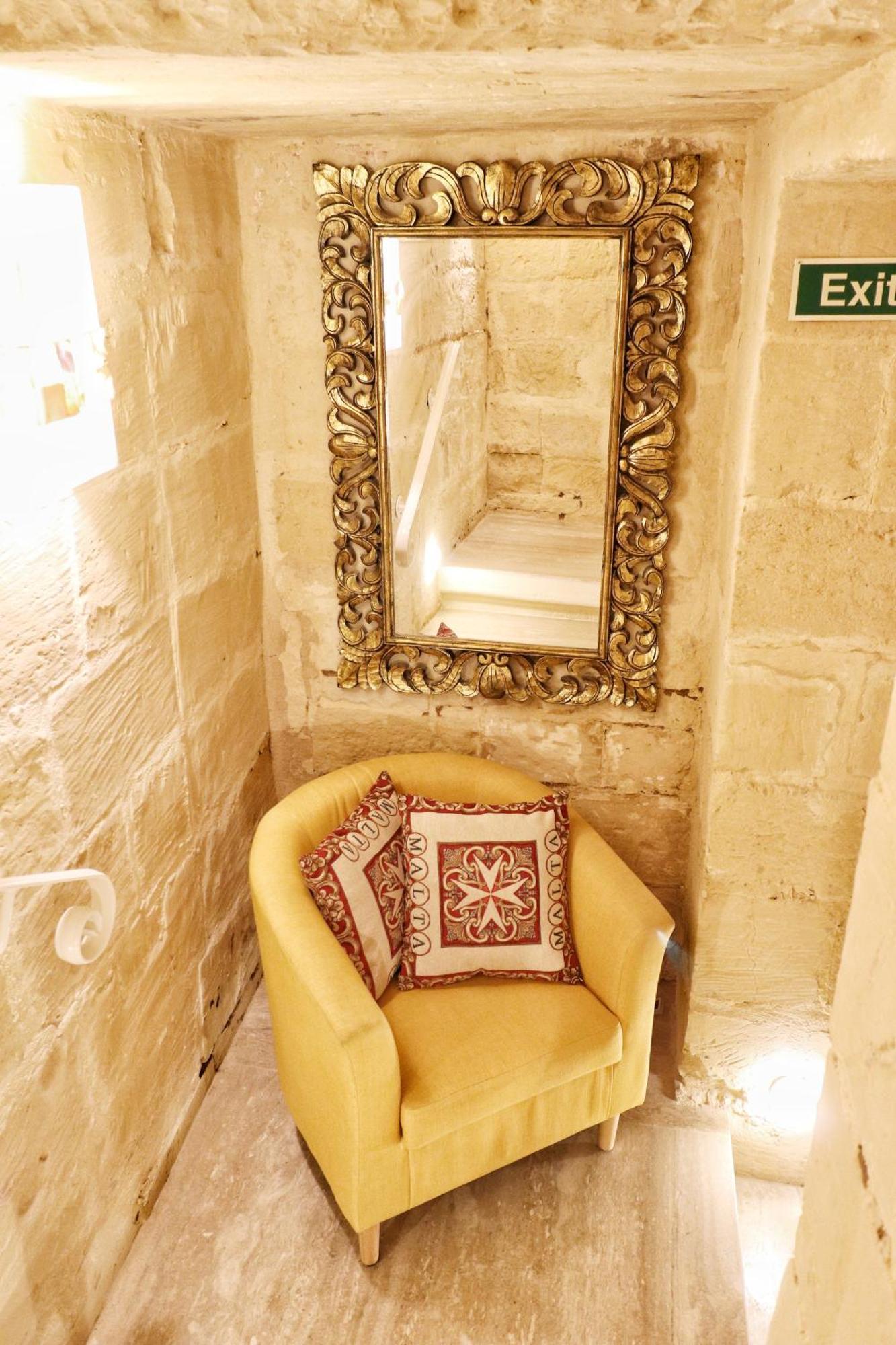 The Knight - Heritage & Art Home At Birgu Square Ngoại thất bức ảnh